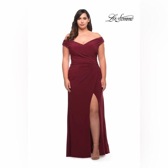 La Femme  28450 Gown - Picture 1 of 5